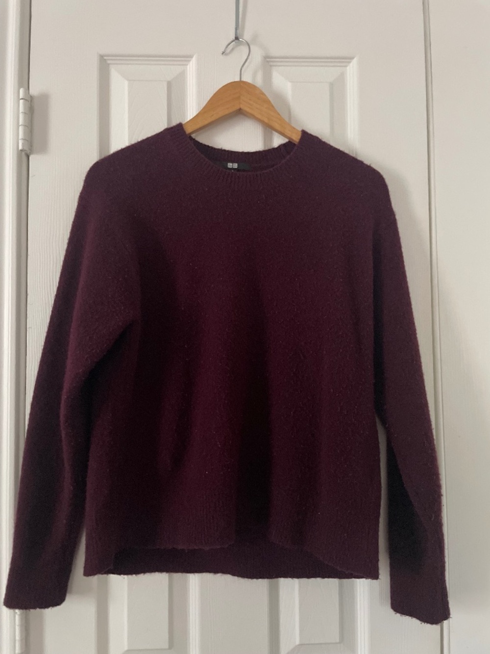 Uniqlo Souffle Yarn Crew Neck Sweater